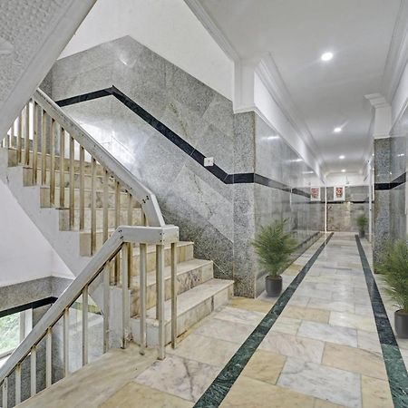 Готель Capital O Rayan Plaza Kochi Екстер'єр фото